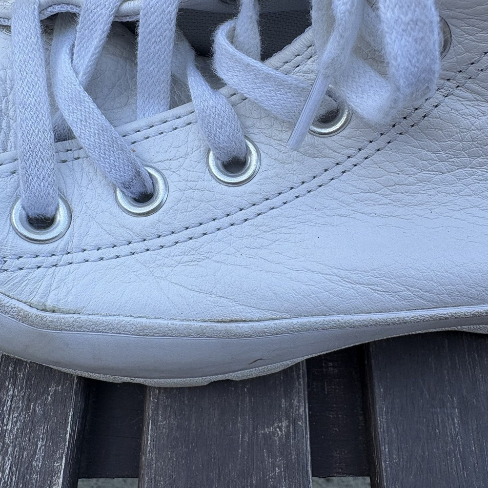 Converse Women 6.5 White Lugged High Top Sneakers Gorpcore Leather - Picture 5 of 13